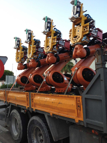 Robots con garras para llantas