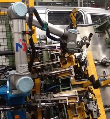 Robot colaborativo de ayuda al operario